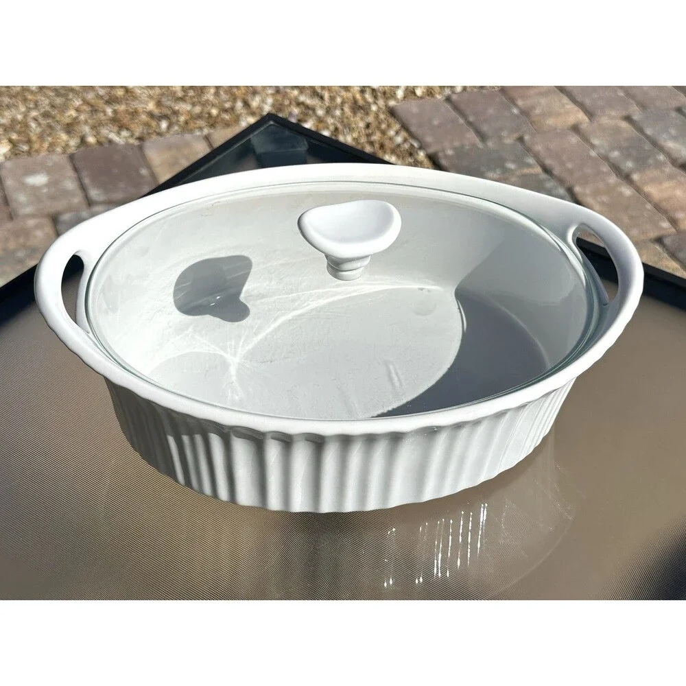 VTG Corning Ware French White 2.5 Qt/2.3 L Casserole Dish Handles With Lid